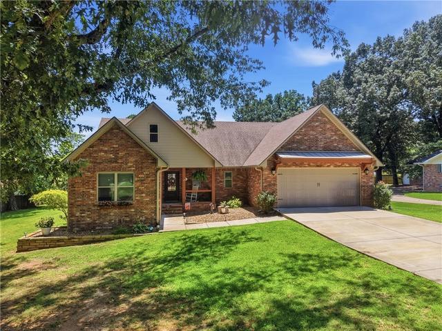 2503 Bradley Ln, Russellville, AR 72801