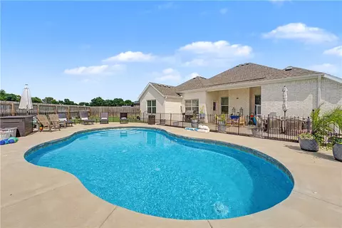394 Cackling Bnd, Farmington, AR 72730