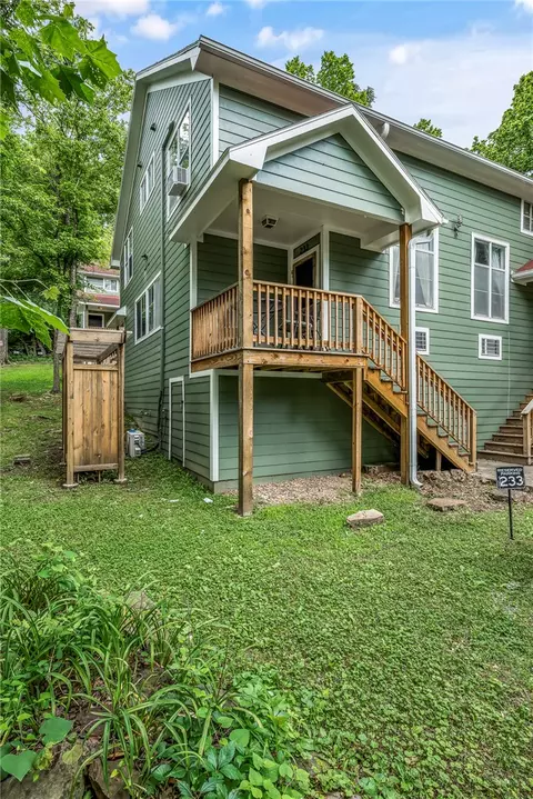 233 Gregg Ave, Fayetteville, AR 72701