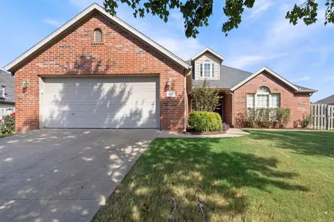 596 N Fox Meadows Ln, Fayetteville, AR 72704