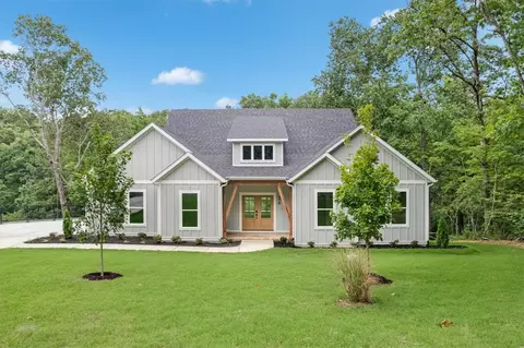 26 Henry Ln, Bella Vista, AR 72715