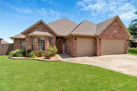6262 W Persimmon St, Fayetteville, AR 72704