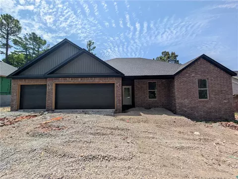 5 Selland Ln, Bella Vista, AR 72715