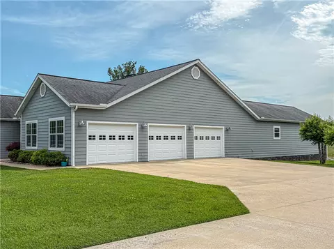 Exterior - 3888 Carole Ln, Harrison, AR 72601 photo 2 of 15