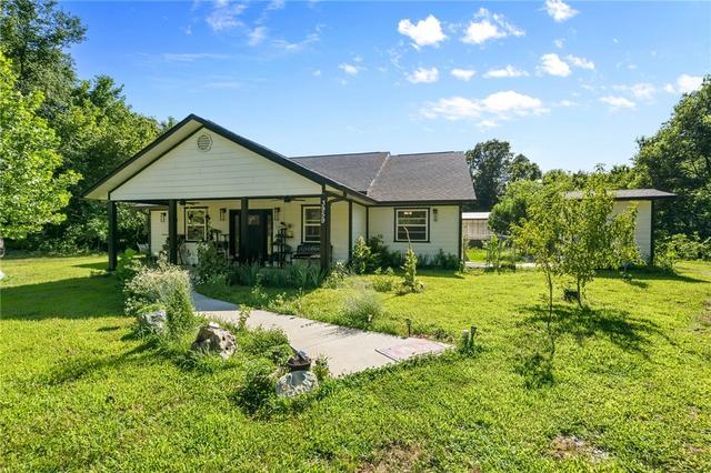 3959 County Road 811, Green Forest, AR 72638