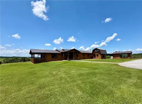 942 Clifty Hwy, Rogers, AR 72756