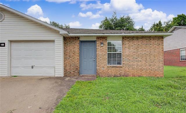 1486 N Boxley Ave, Fayetteville, AR 72704