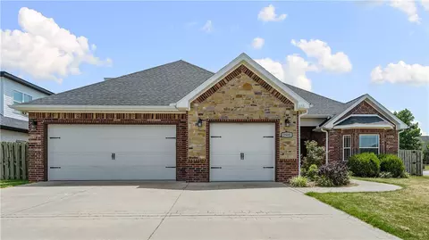 2505 SW Worthington Ave, Bentonville, AR 72713