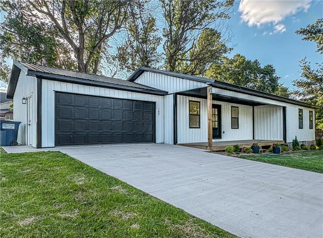 180 Creekview Rd, Harrison, AR 72601