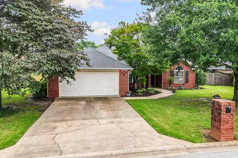 323 Center Dr, Lowell, AR 72745