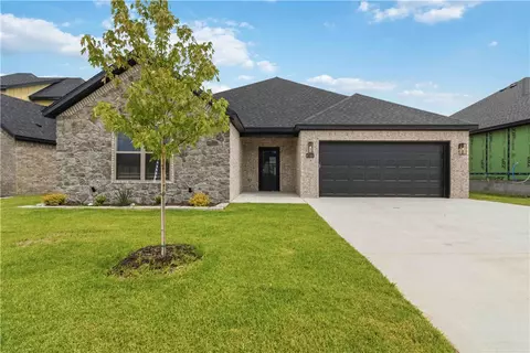 6706 High Meadow Blvd, Bentonville, AR 72713