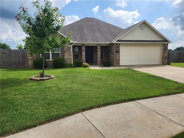 2607 Whispering Woods Ct, Lowell, AR 72745