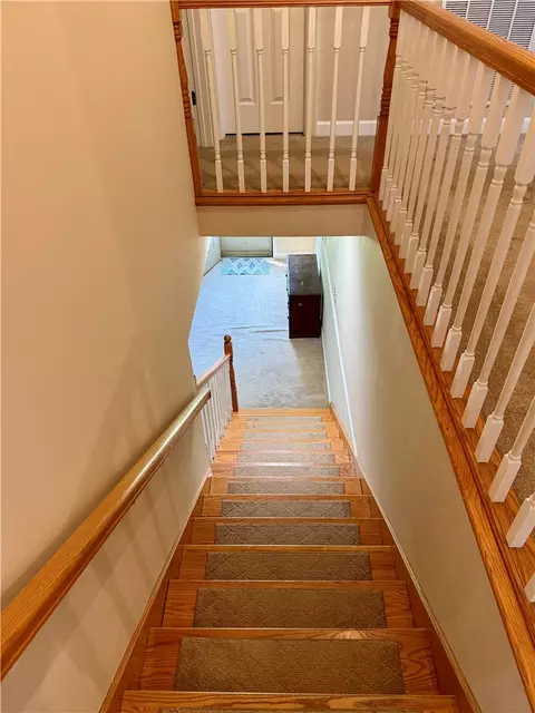 Entry Way - 1201 Carruthers Dr, Morrilton, AR 72110 photo 5 of 9