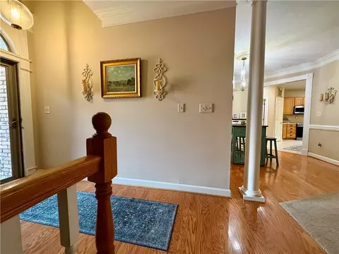 Entry Way - 1201 Carruthers Dr, Morrilton, AR 72110 photo 6 of 9