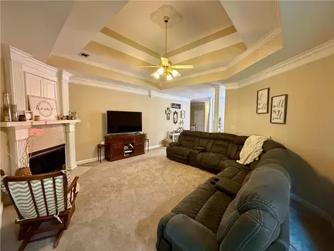 Living - 1201 Carruthers Dr, Morrilton, AR 72110 photo 4 of 4