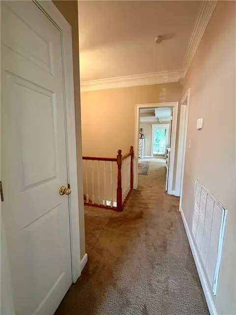 Entry Way - 1201 Carruthers Dr, Morrilton, AR 72110 photo 3 of 9