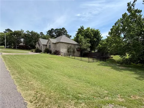 Exterior - 1201 Carruthers Dr, Morrilton, AR 72110 photo 3 of 16