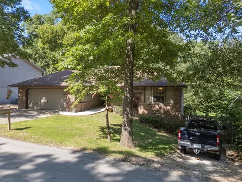7 Adams Ln, Bella Vista, AR 72715