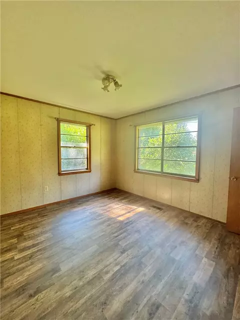Bedroom - 951 Sr 164 E, Dover, AR 72837 photo 2 of 2