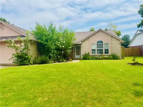 3406 W Beech Dr, Rogers, AR 72756