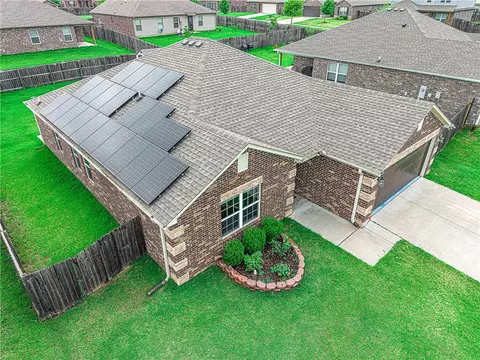 6704 SW Chestnut Hill Ave, Bentonville, AR 72713