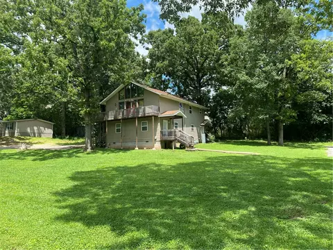 3284 Salmon Ln, Harrison, AR 72601