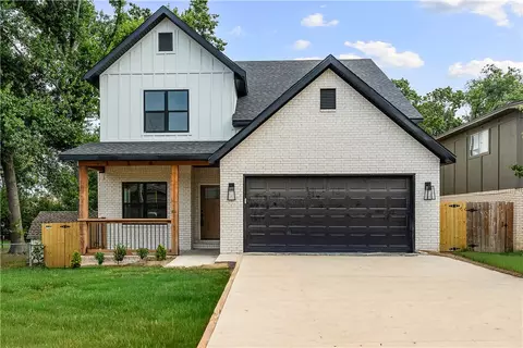 906 W Holly St, Rogers, AR 72756