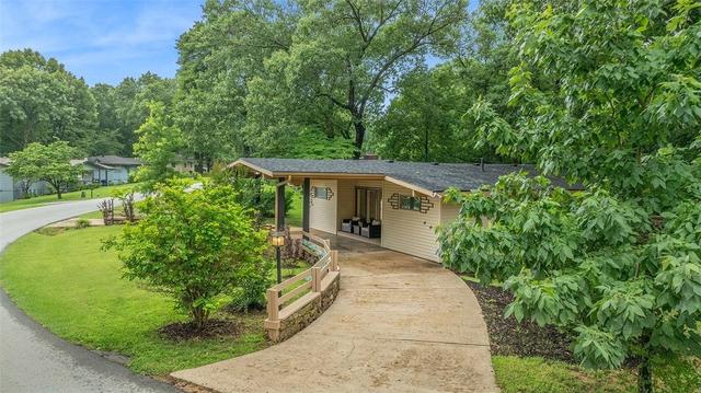 11 Worcester Dr, Bella Vista, AR 72714