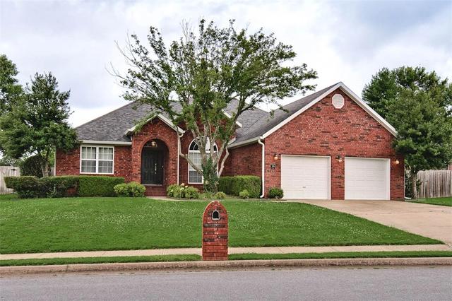 3130 Amberwood St, Springdale, AR 72762