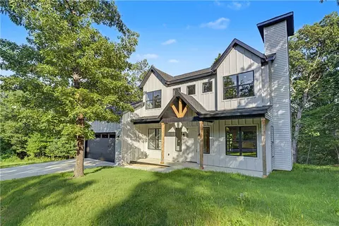 6 Orchiltree Ln, Bella Vista, AR 72715