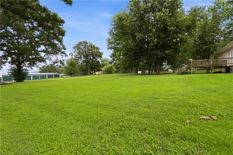 311 Wayne Villines Rd, Prairie Grove, AR 72753