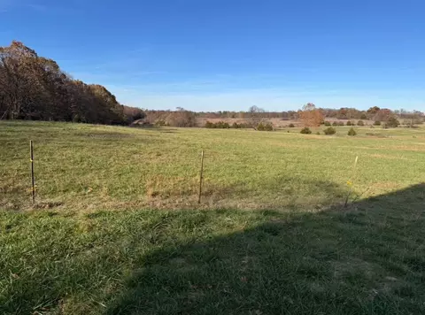 10916 Jaybird Rd, Gravette, AR 72736