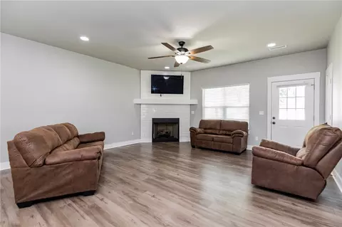 463 N Davis St, Pea Ridge, AR 72751 photo 7