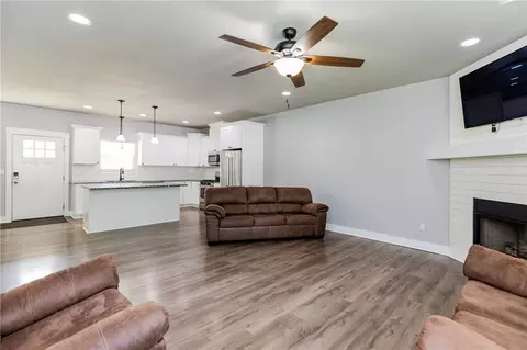 463 N Davis St, Pea Ridge, AR 72751 photo 11