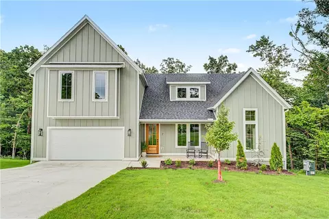 7 Minack Ln, Bella Vista, AR 72714