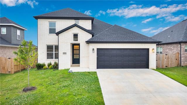 1111 Mammoth St, Bentonville, AR 72713