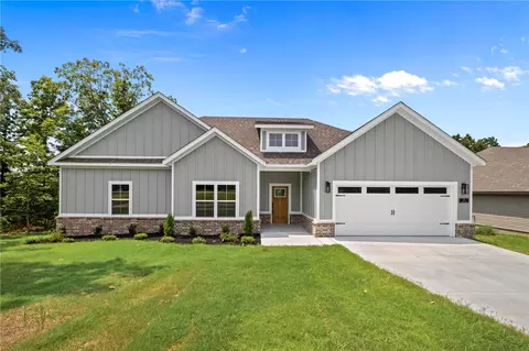 217 Kinross Dr, Bella Vista, AR 72715