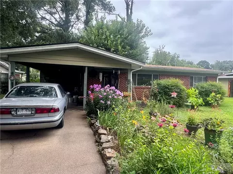 403 E 13th St, Russellville, AR 72801