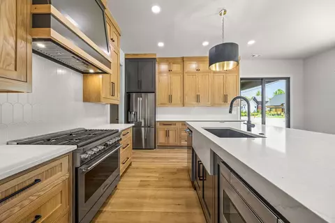 109 NE Honeycrisp Ln, Bentonville, AR 72712