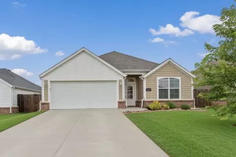 3771 Rockdale St, Springdale, AR 72764