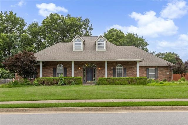 2252 Waverly Ave, Springdale, AR 72762