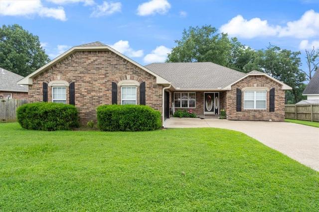 803 Katie Ln, Siloam Springs, AR 72761