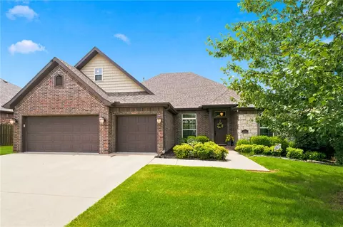 4104 SW Cornerstone Rd, Bentonville, AR 72713