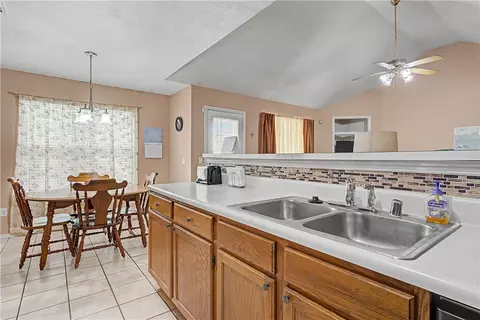 302 S Wright St, Lowell, AR 72745 photo 10