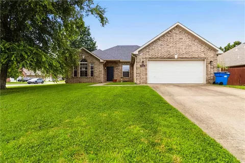 4101 SW Slate Ln, Bentonville, AR 72712