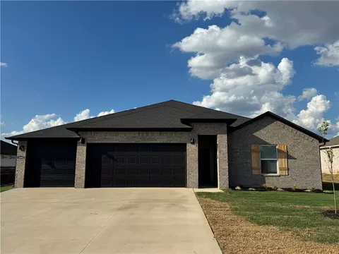 1002 Pepperwood Dr, Prairie Grove, AR 72753