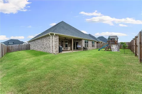 Exterior - 1400 Dresden Dr, Centerton, AR 72719 photo 5 of 6