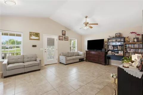 Living - 409 E Linda Ln, Rogers, AR 72758 photo 1 of 1