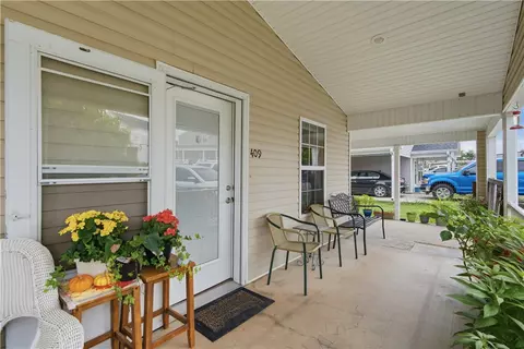 Exterior - 409 E Linda Ln, Rogers, AR 72758 photo 1 of 2