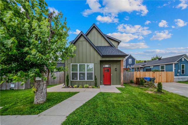 3022 Old Farmington Rd, Fayetteville, AR 72704